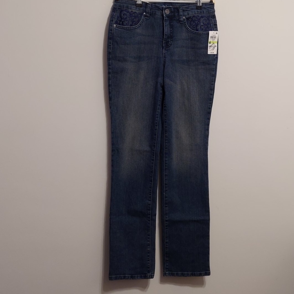 NWT STYLE&CO Straight Leg Mid Rise Jeans